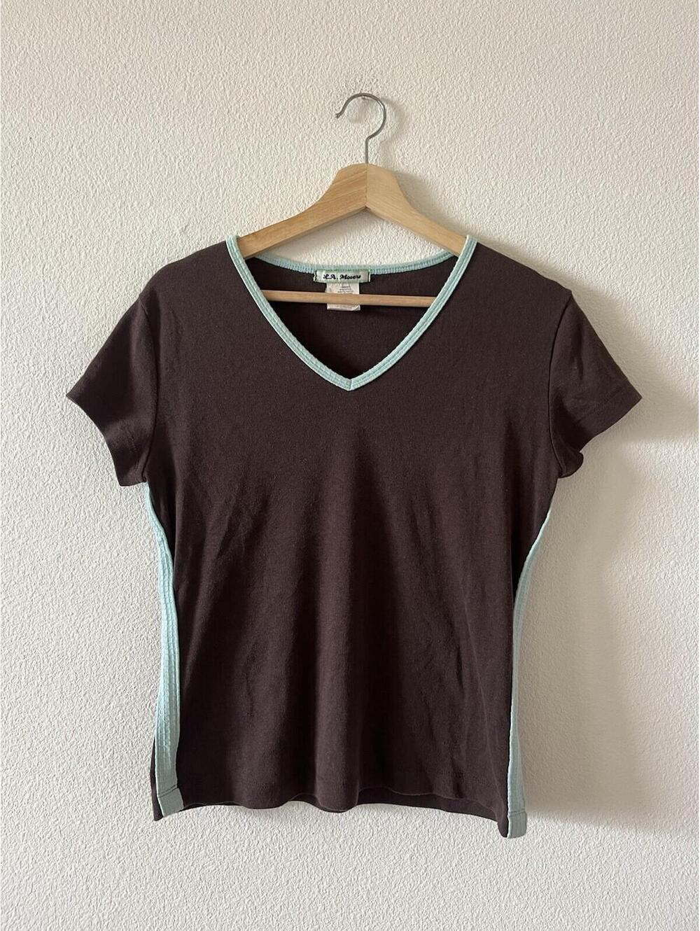 L.A. Movers Vintage Y2K Brown & Blue V-Neck Tee Size M⁠